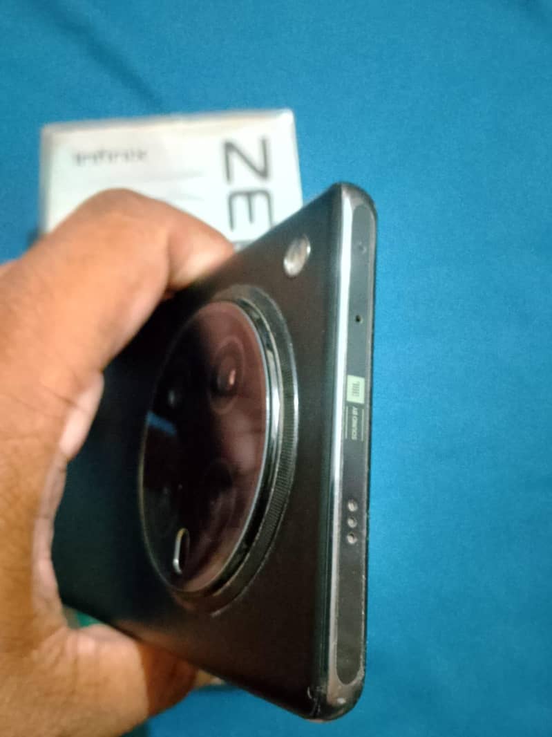 Infinix Zero 40 2