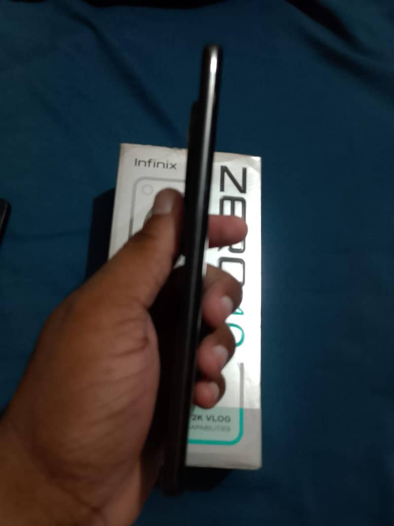 Infinix Zero 40 7