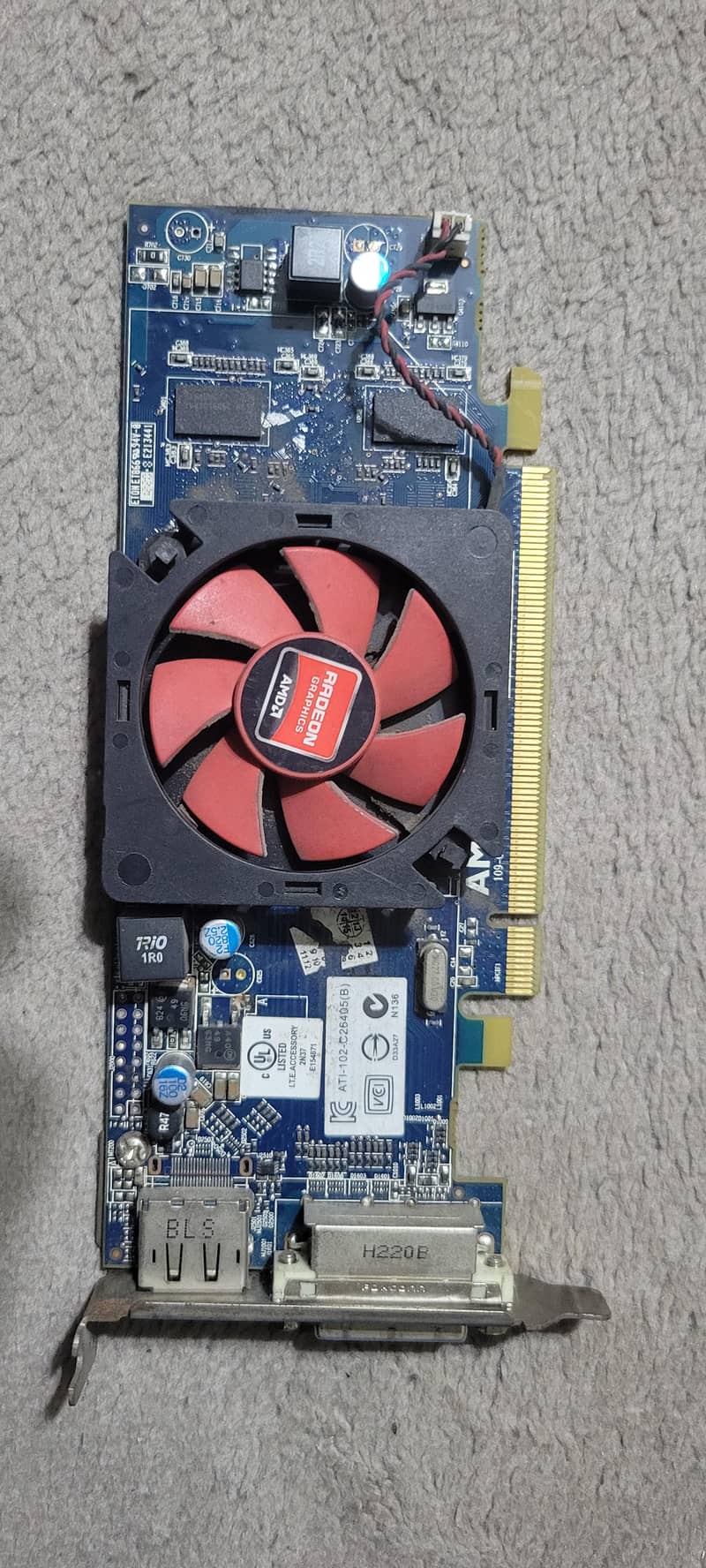 AMD Redeon HD 6450 0