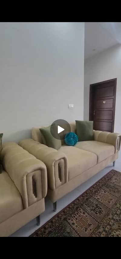 7 Seaters Sofa look like a brand new