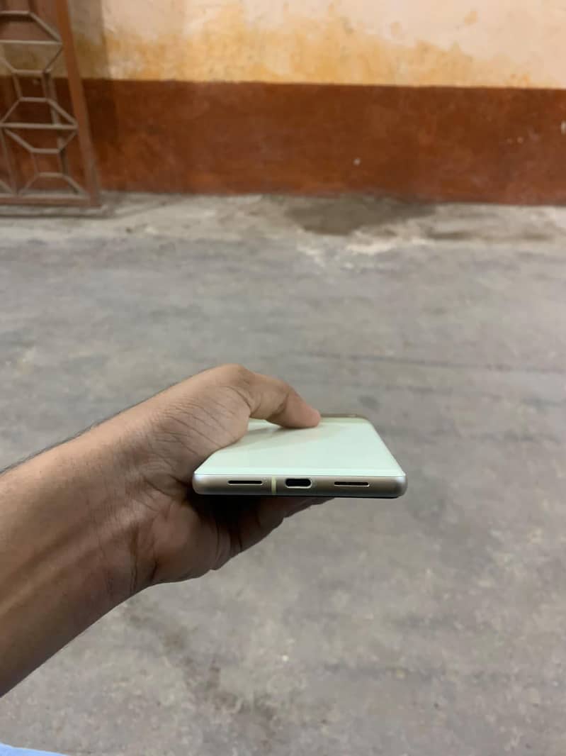 Google Pixel 7 2