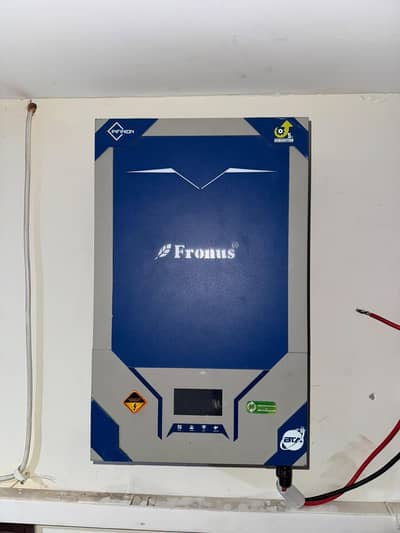 Fronus Invertor Hybrid