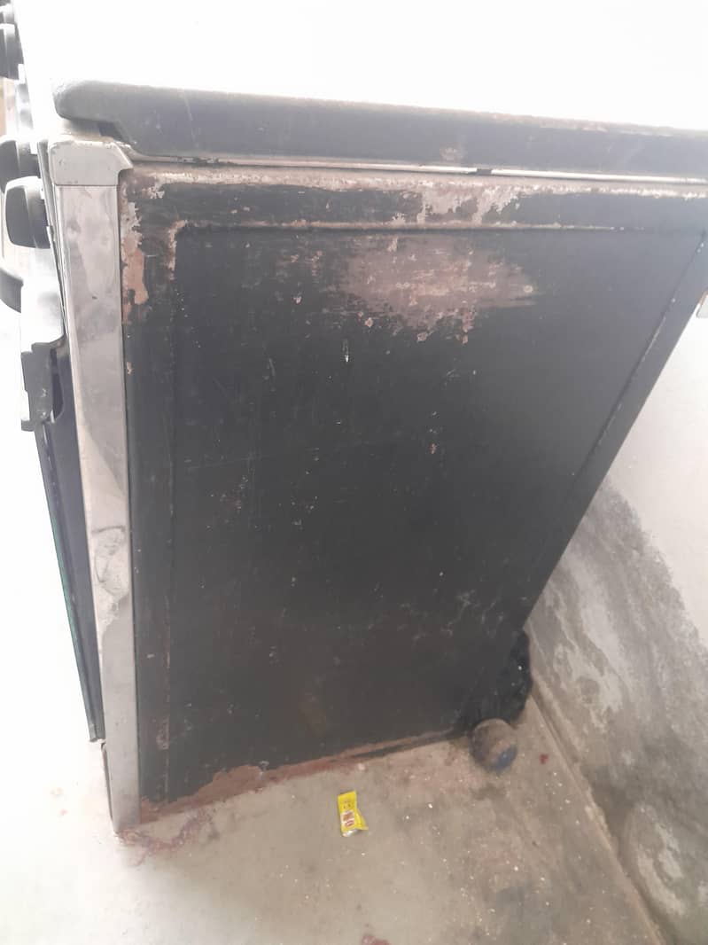 kitchen stove 4
