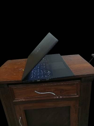 Dell latitude 3590 | i5 8thgen | 16GB RAM| 256GB nvme SSD