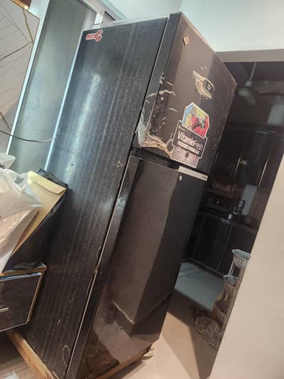 Dawnlance fridge in excellent new condition