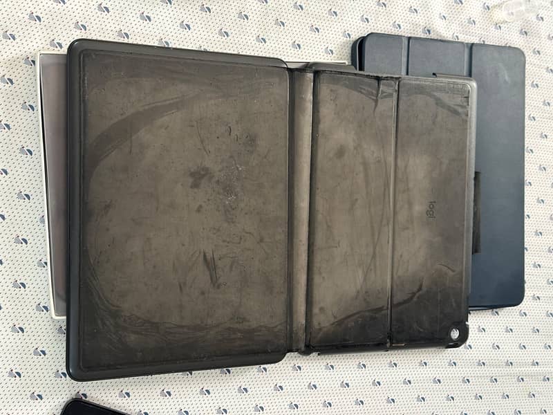 iPad 9th generation with box 5