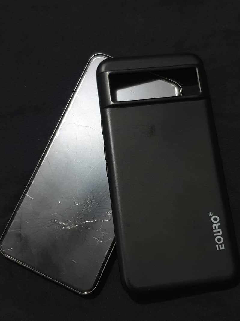 Google Pixel 8 4