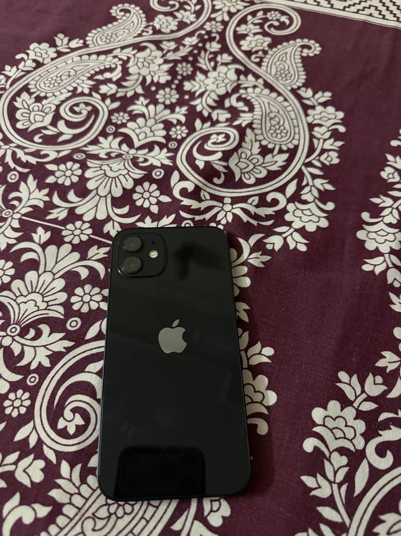 Apple iPhone 12 6