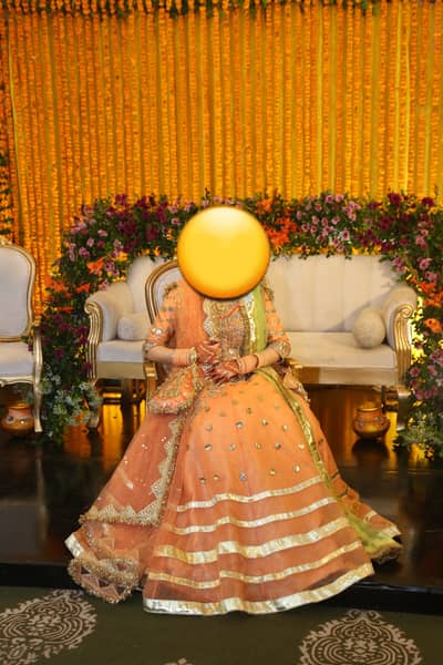 mehndi lehnga dress