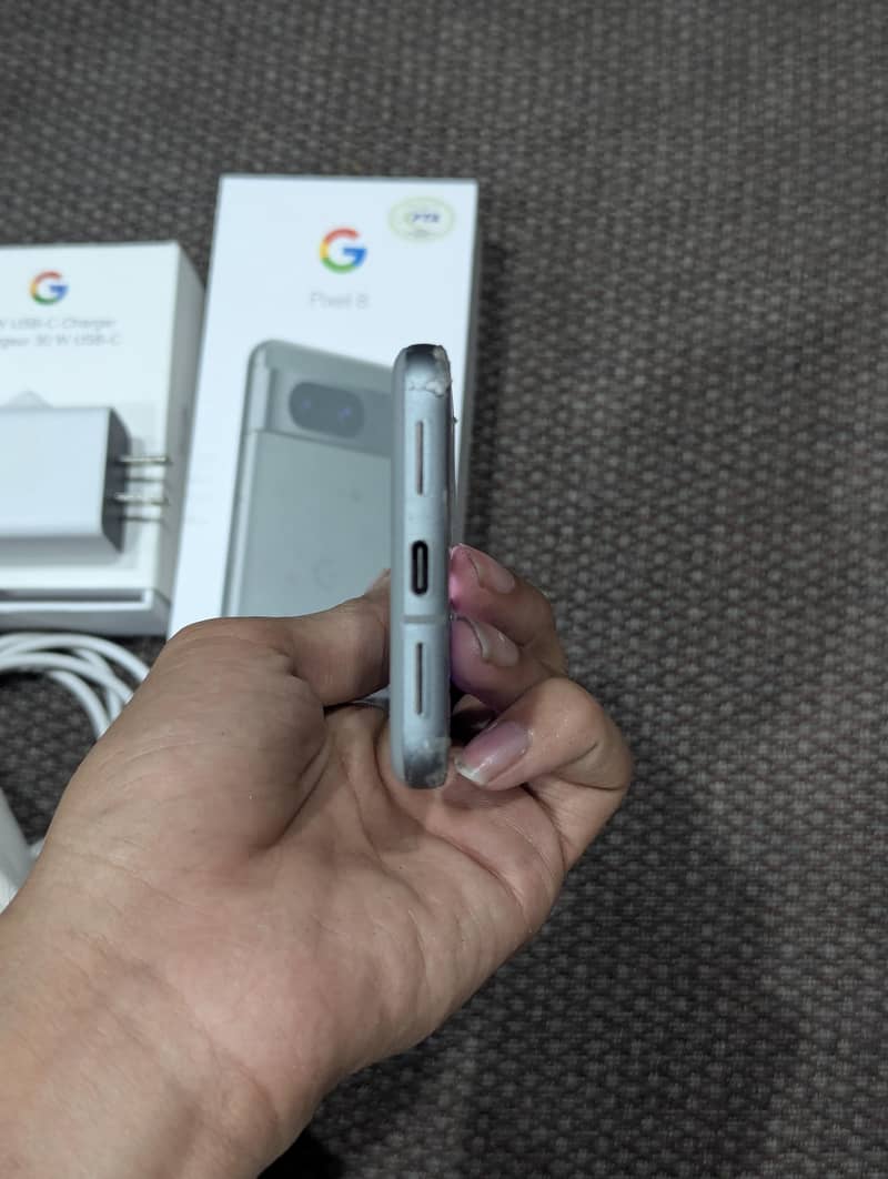 Google Pixel 8 5
