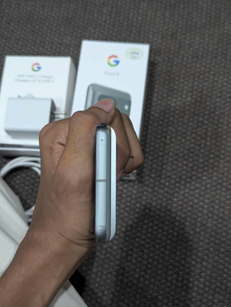 Google Pixel 8 7