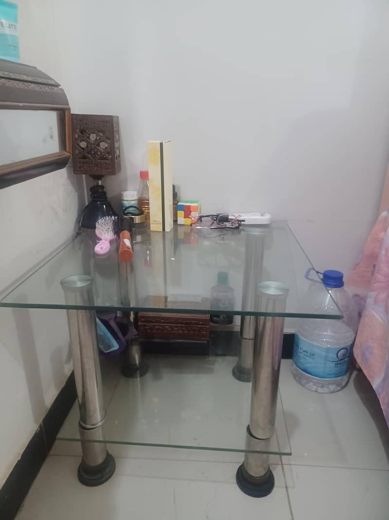 2 small tables 1