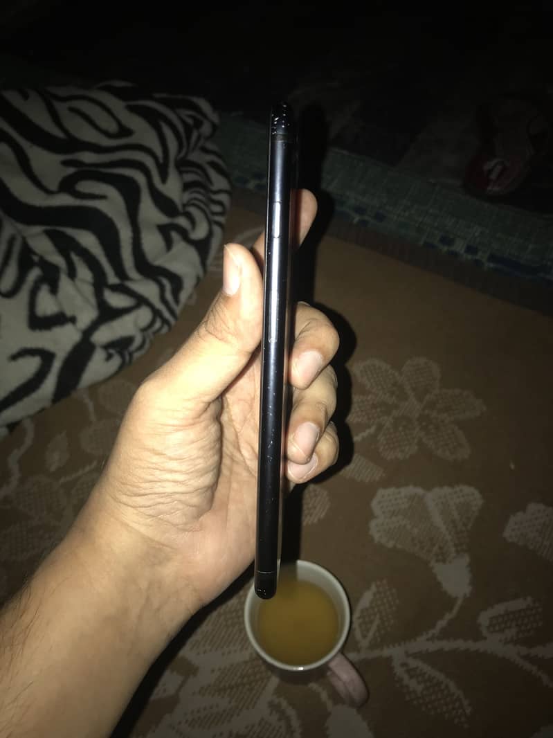 Apple iPhone 7 Plus 4