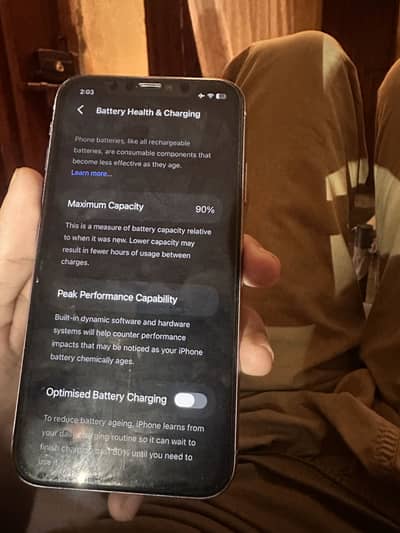 Apple iPhone 11 128 gb 90% bh with original charger