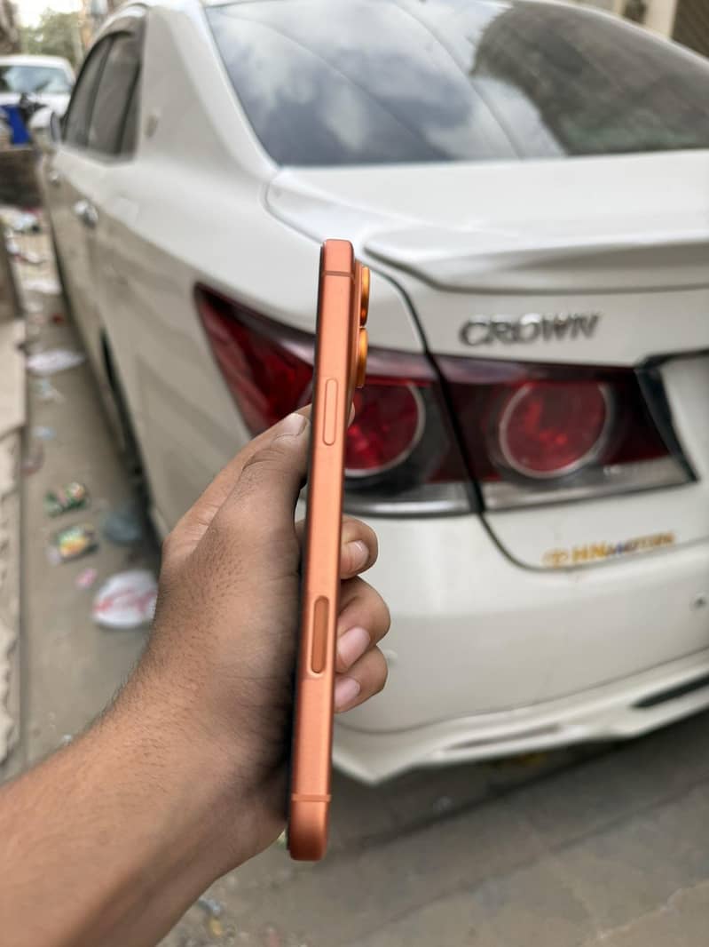 Apple iPhone 17 Pro Max 2
