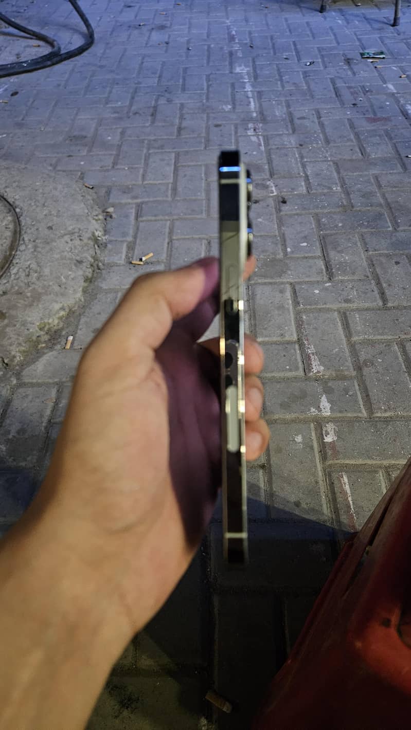 iphone 14 pro max 1