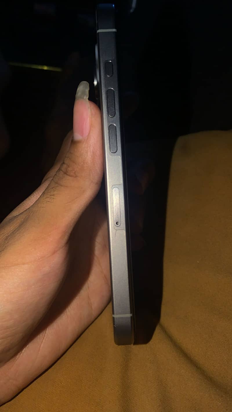 Apple iPhone 15 Pro 5