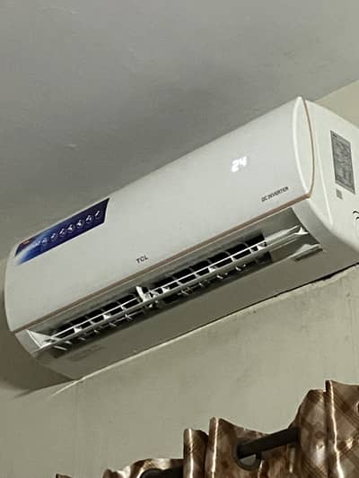 1 ton tcl AC in excellent condition