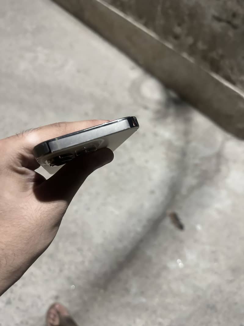 Apple iPhone 14 Pro 3