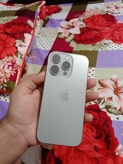 Apple iPhone 16 Pro