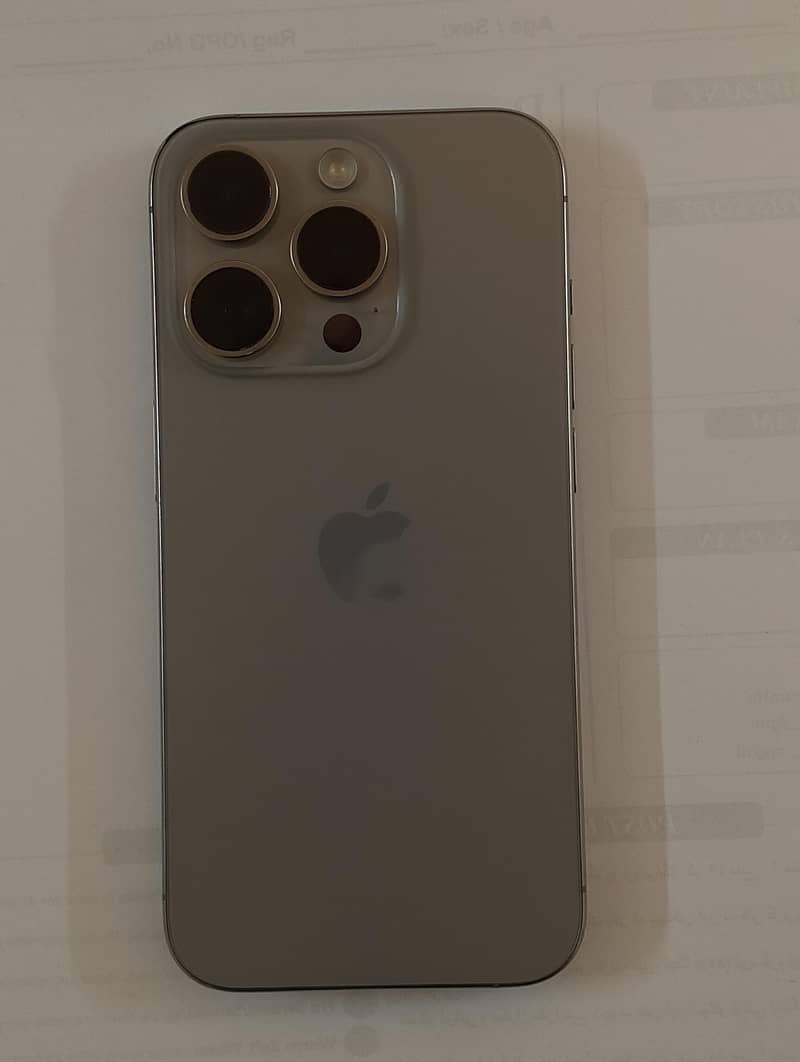 Apple iPhone 15 Pro 0