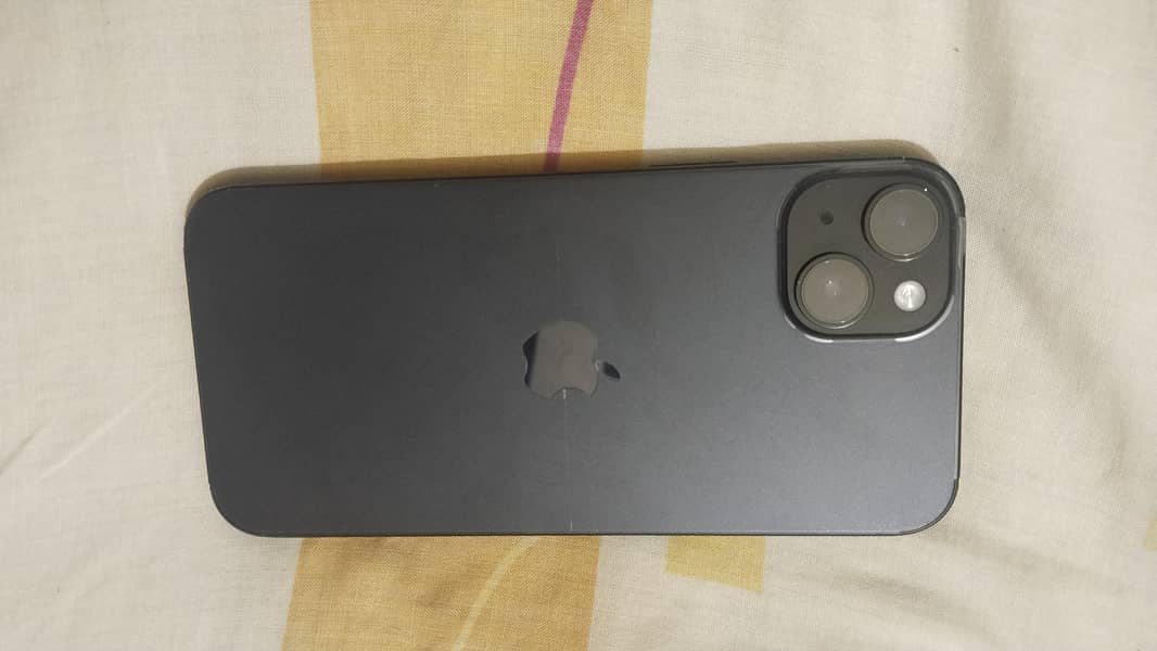 Apple iPhone 15 plus 3