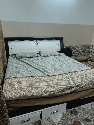 king size bed with spring Mattress