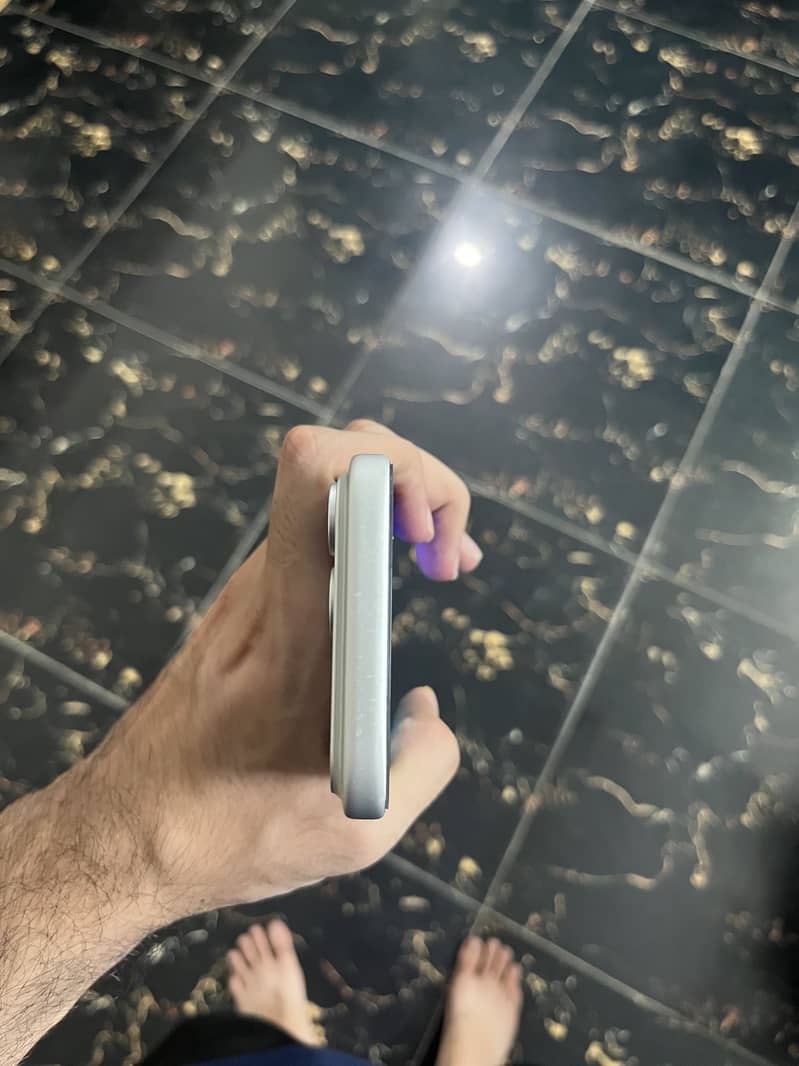 Apple iPhone 17 Pro Max 5