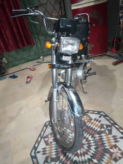 unique CD 70 2012 model