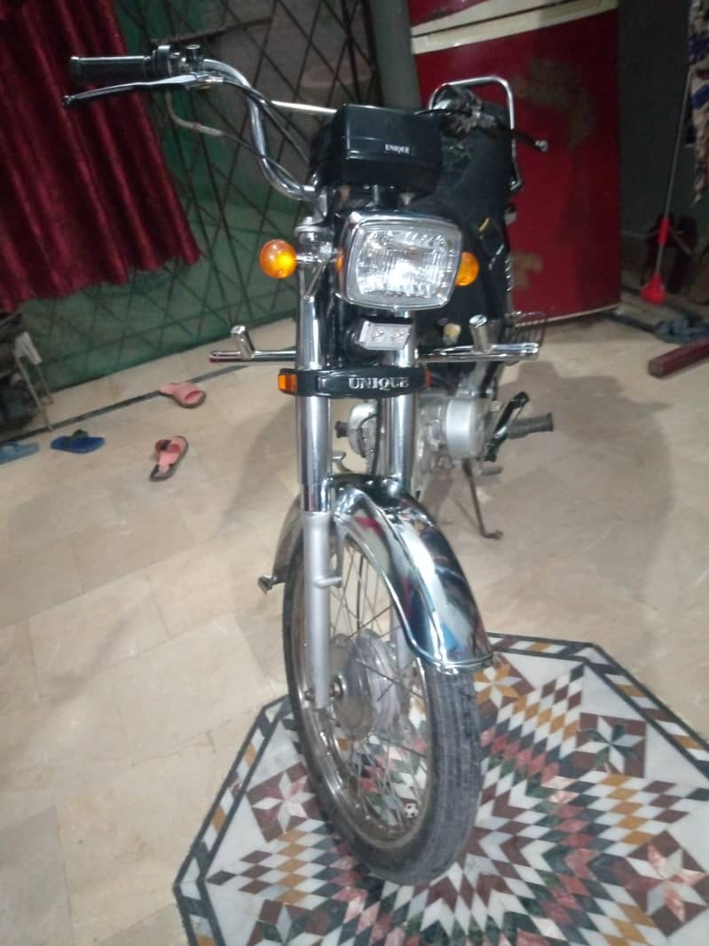 unique CD 70 2012 model 0