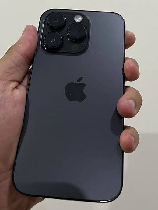 Apple iPhone 14 Pro 1