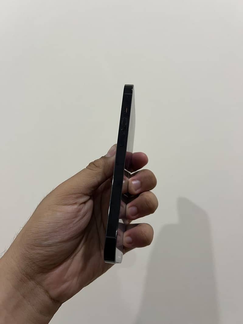 Apple iPhone 14 Pro 3