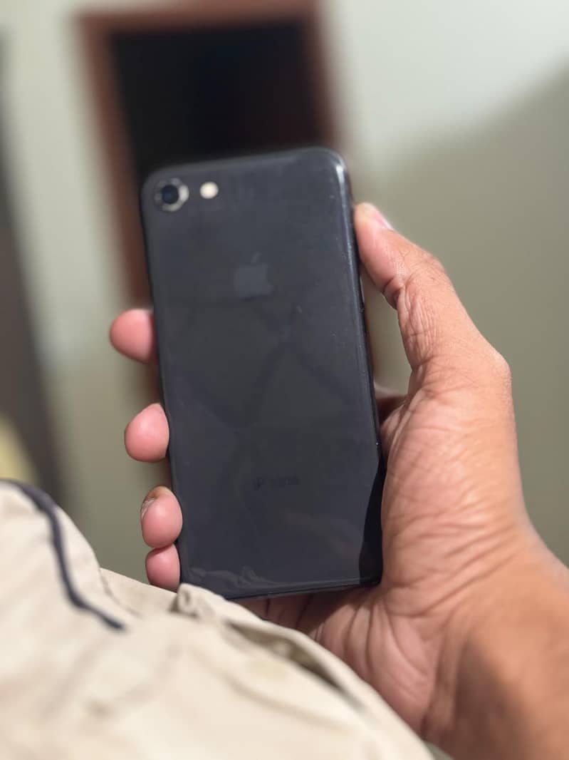 Apple iPhone 8 7