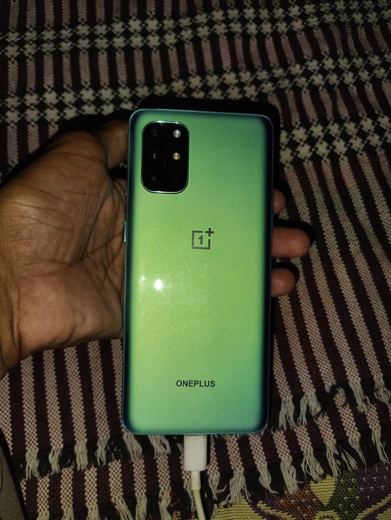 OnePlus 8t 1