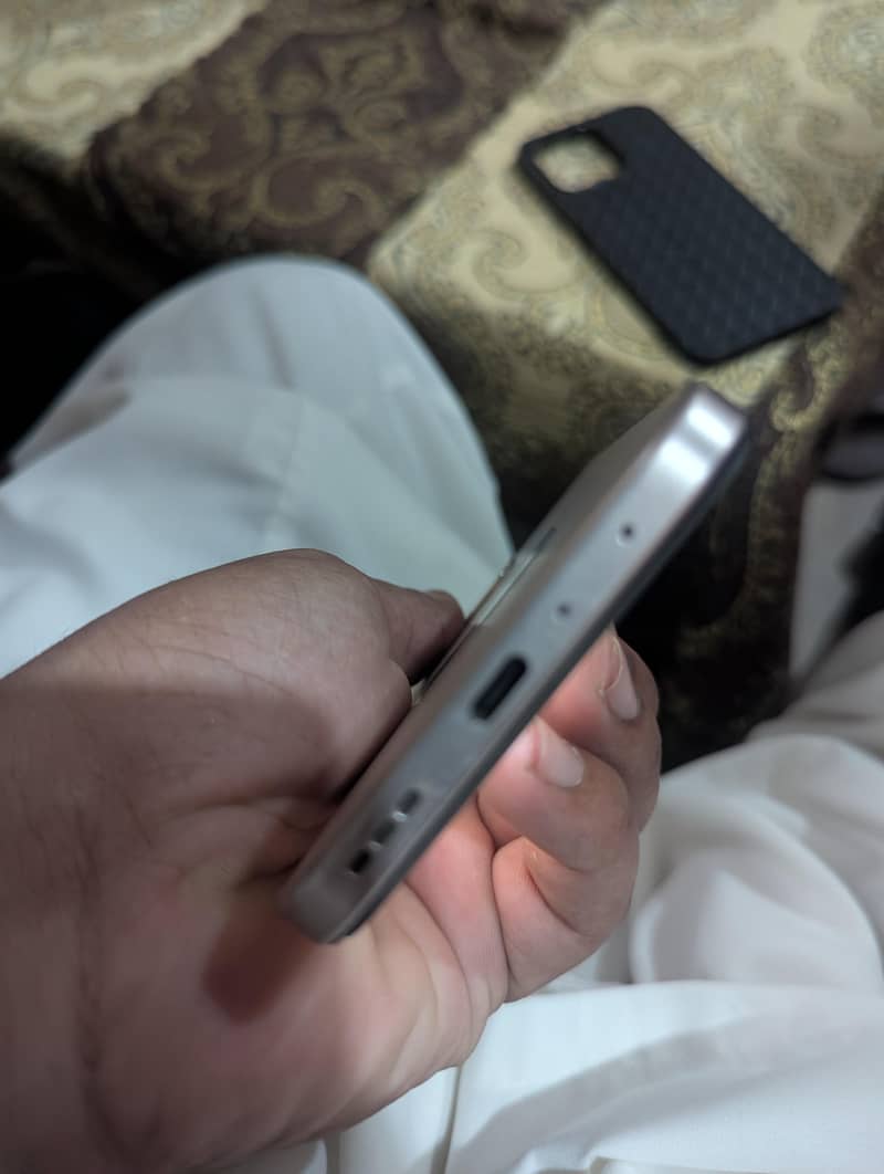 OPPO A6 1
