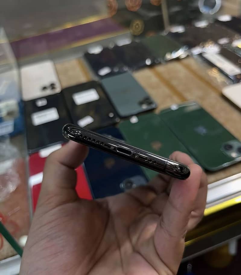 IPhone 11 Pro Max 1