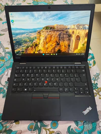 Lenovo thinkapd L390 i5 8th gen laptop