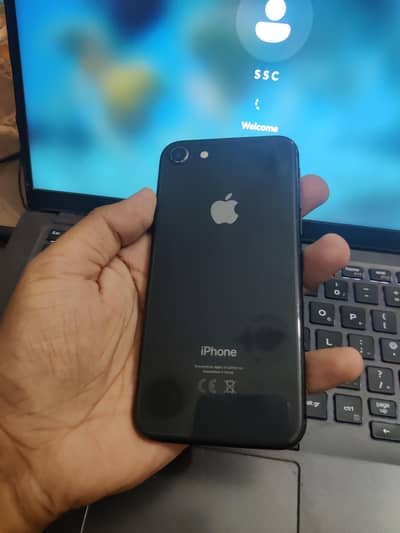 Apple iPhone 8