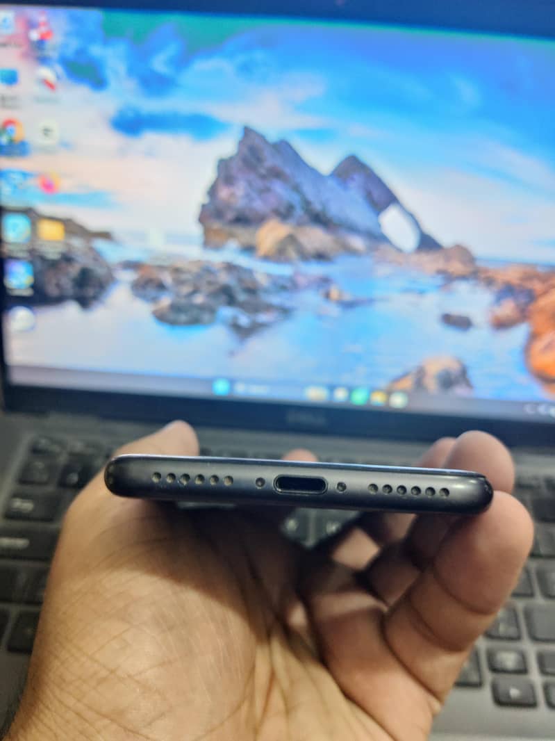 Apple iPhone 8 2