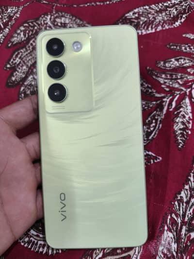 Vivo Y100