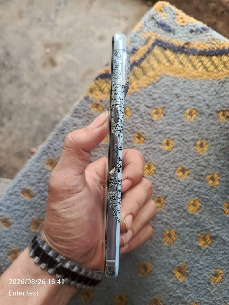 Google Pixel 8 Pro 4