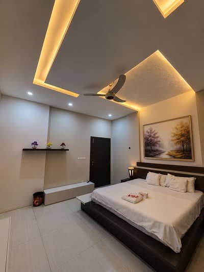apartment available 03045269089 for per day nd hourly