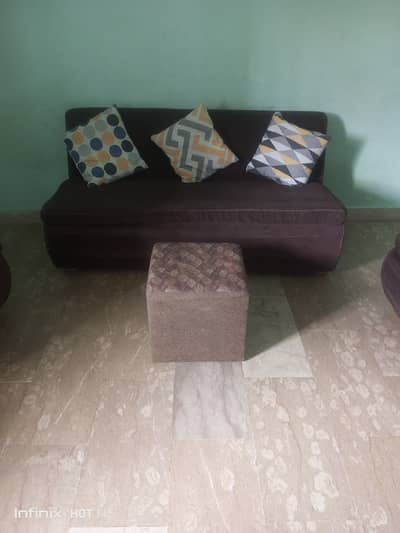 5 seater sofa set with cushions