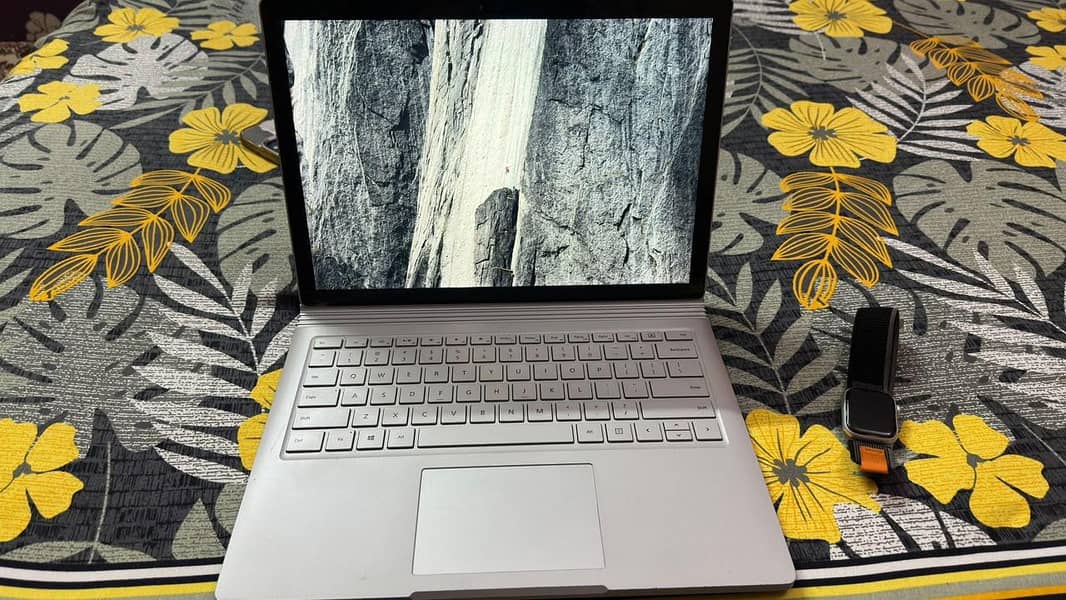 Surface Book 1 - Performance Based 1