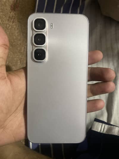 INFINIX HOT 60pro 8+8/128gb
