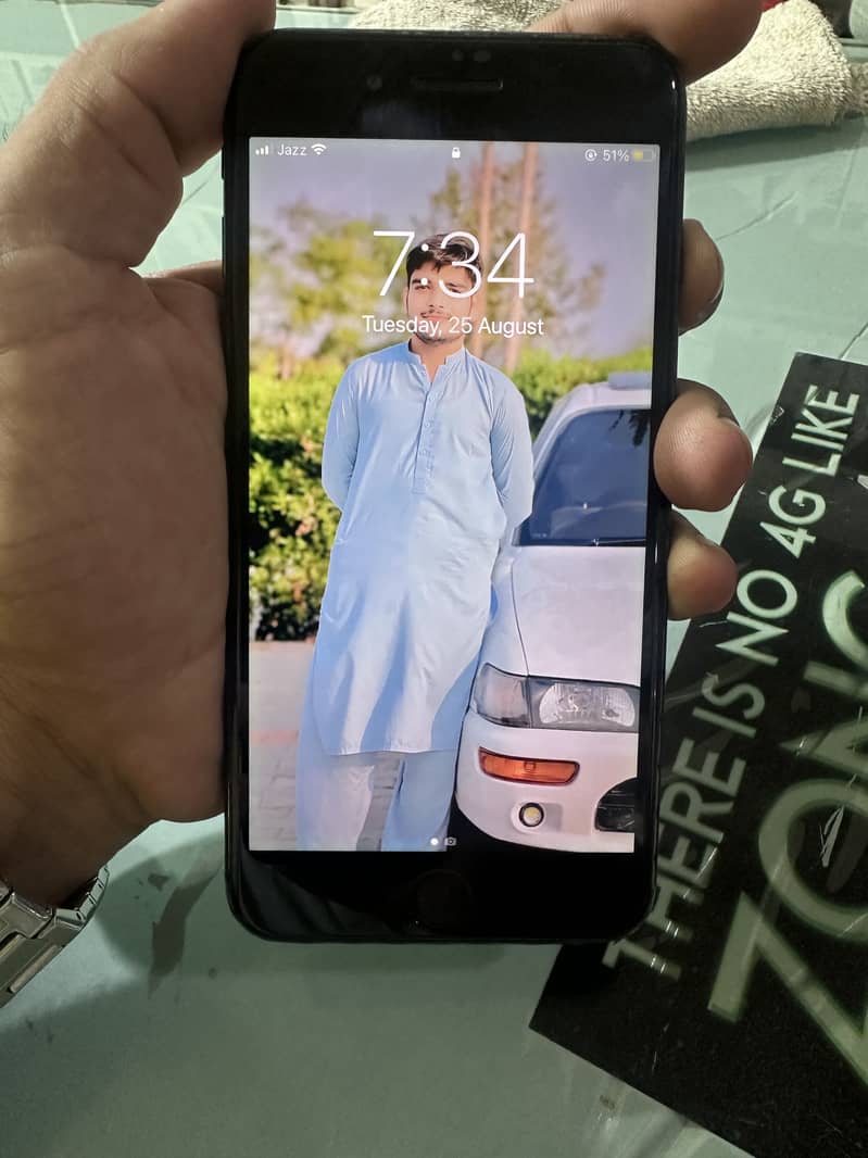 Apple iPhone 7 Plus 1