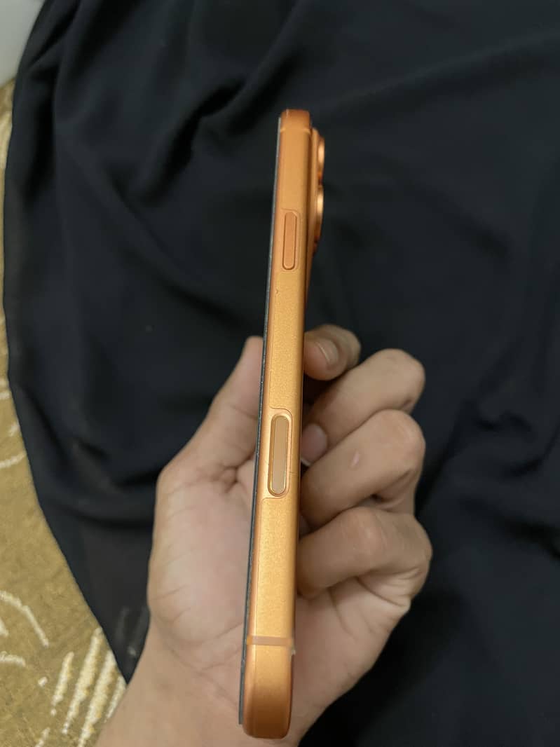 Apple iPhone 17 Pro Max 2