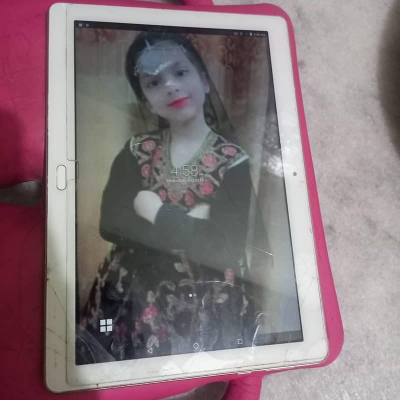 Docomo Tablet 5