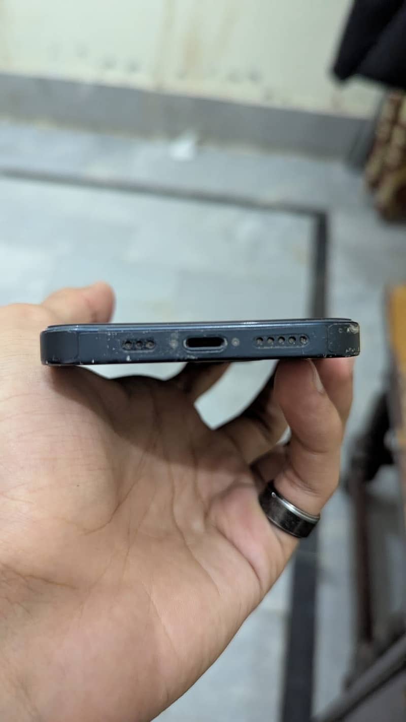 Apple iPhone 13 1