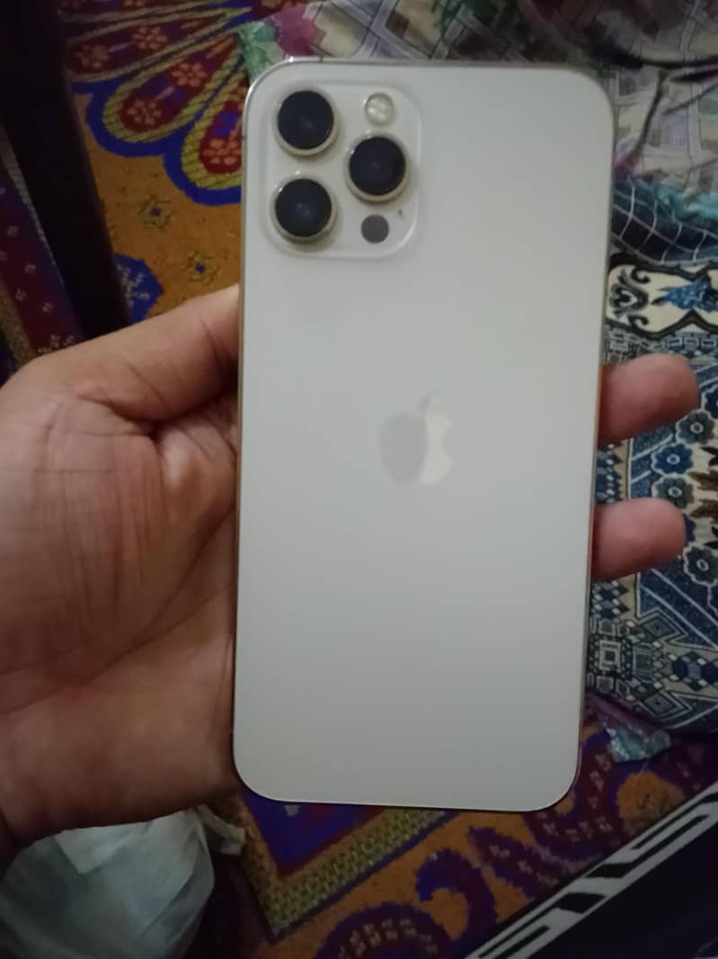 iphone 12 pro max 1